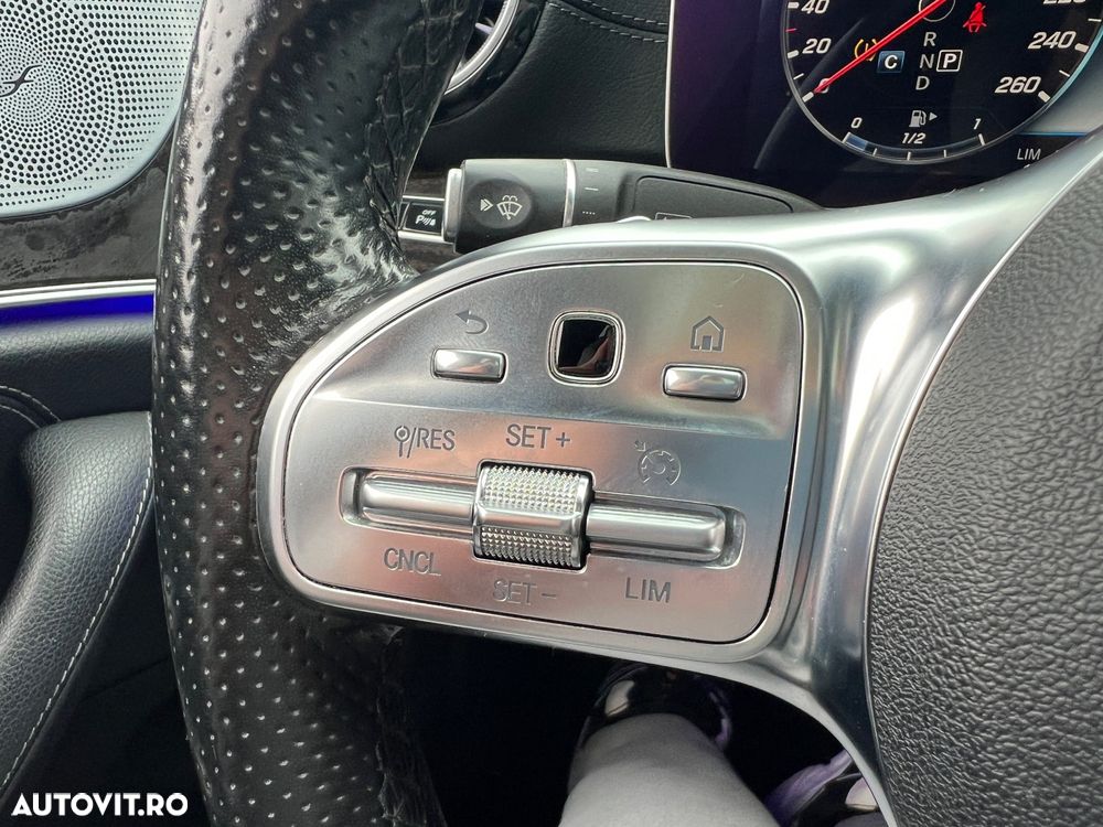 Mercedes-Benz CLS - 25