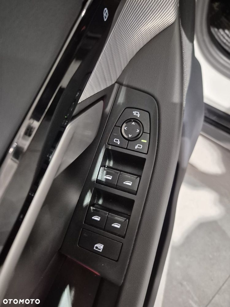 BMW Seria 5 520d xDrive mHEV - 18