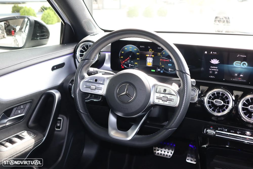 Mercedes-Benz A 250 e 8G-DCT AMG Line - 11