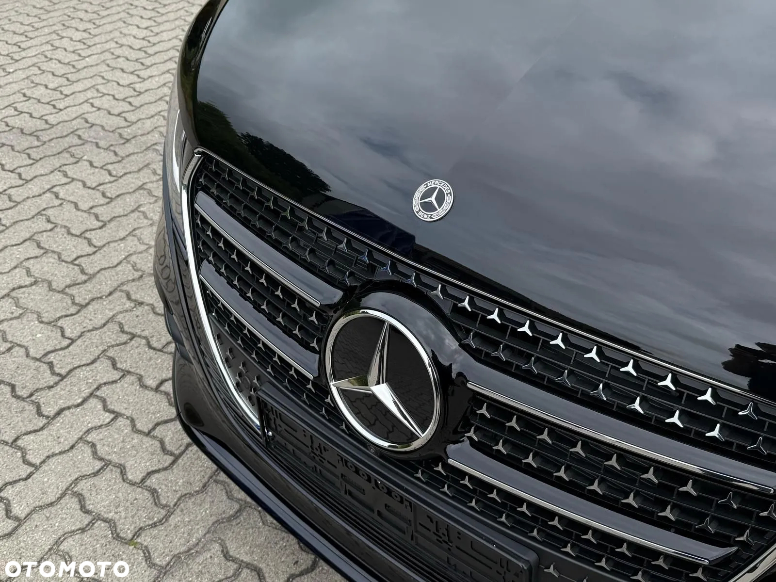 Mercedes-Benz Klasa V 300 d extralang 4Matic 9G-TRONIC Edition 2023 - 11