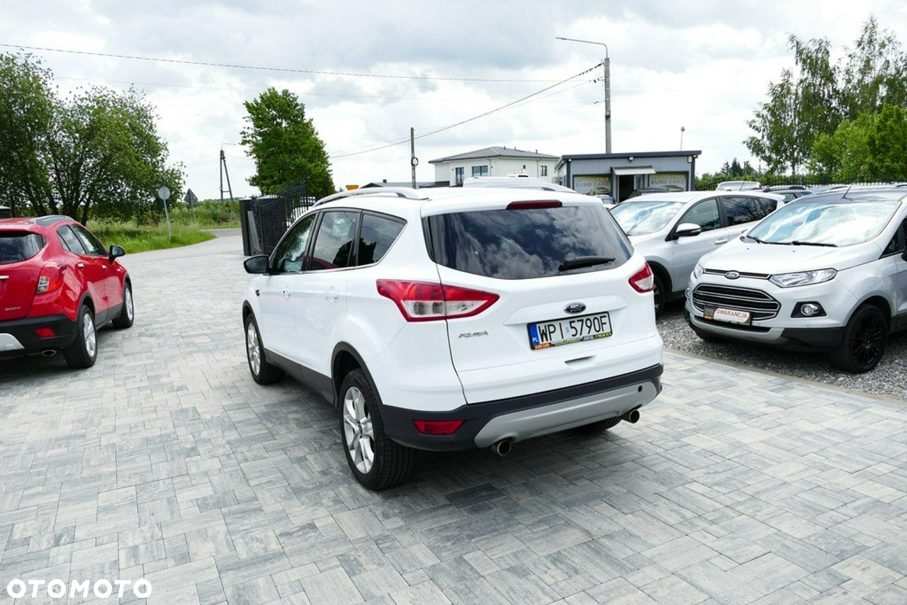 Ford Kuga 2.0 TDCi 2x4 Titanium - 11
