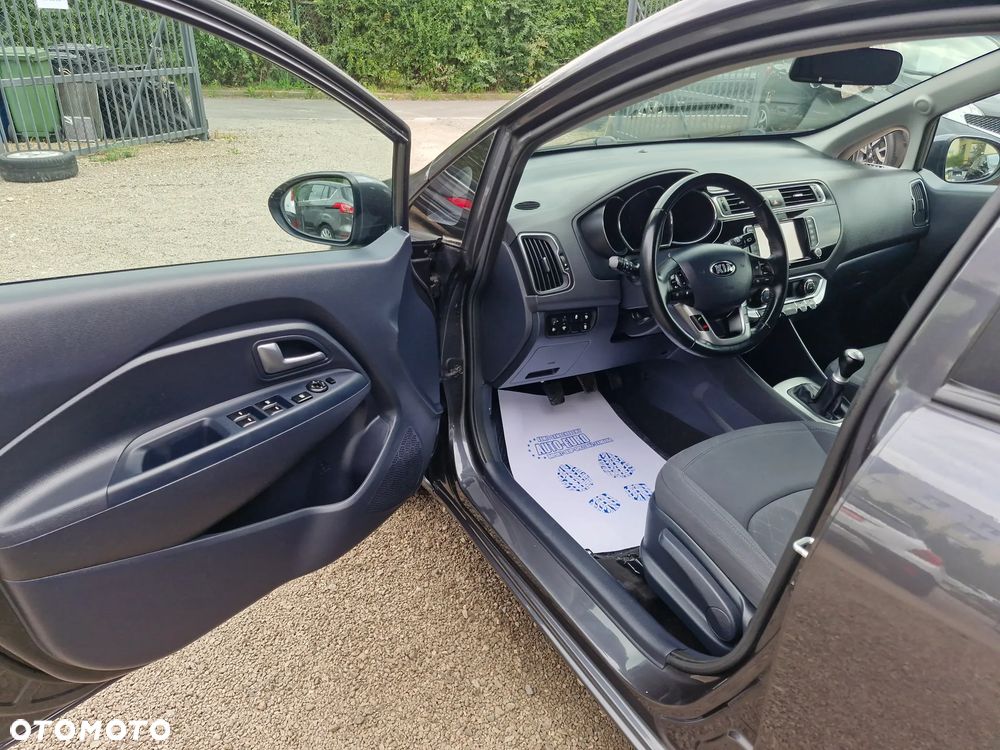 Kia Rio 1.2 L - 11