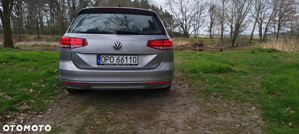 Volkswagen Passat 2.0 TDI (BlueMotion Technology) Comfortline - 8