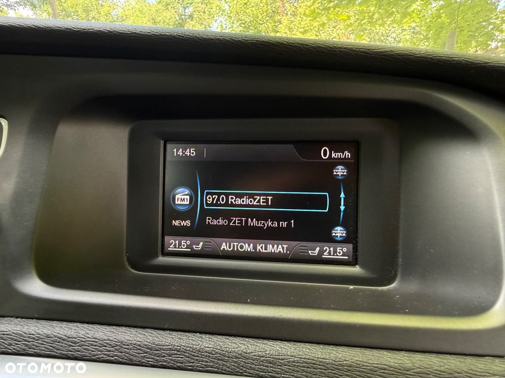 Volvo V40 Cross Country D3 Drive-E SCR Momentum - 23