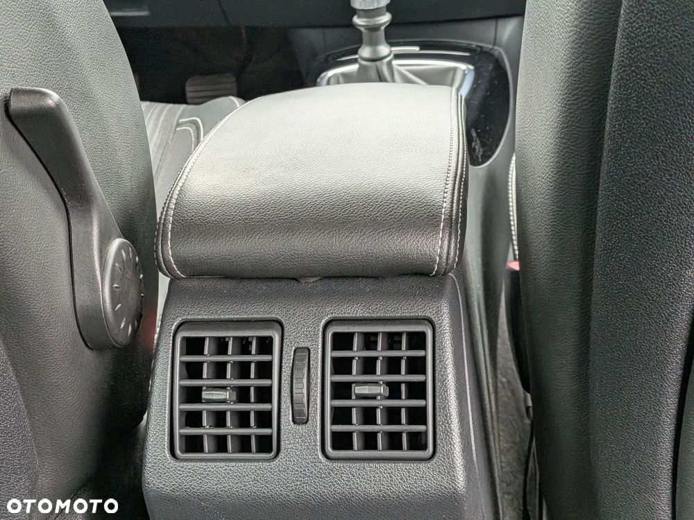 Renault Laguna 2.0 dCi Bose Edition - 33