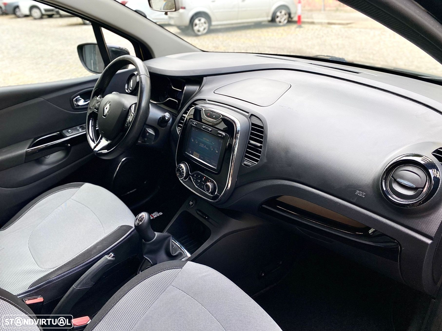 Renault Captur 1.5 dCi Exclusive - 29