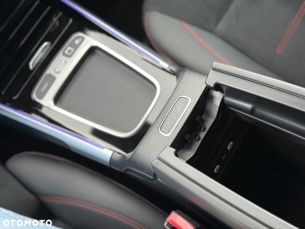 Mercedes-Benz GLB 200 d 8G-DCT AMG Line - 34