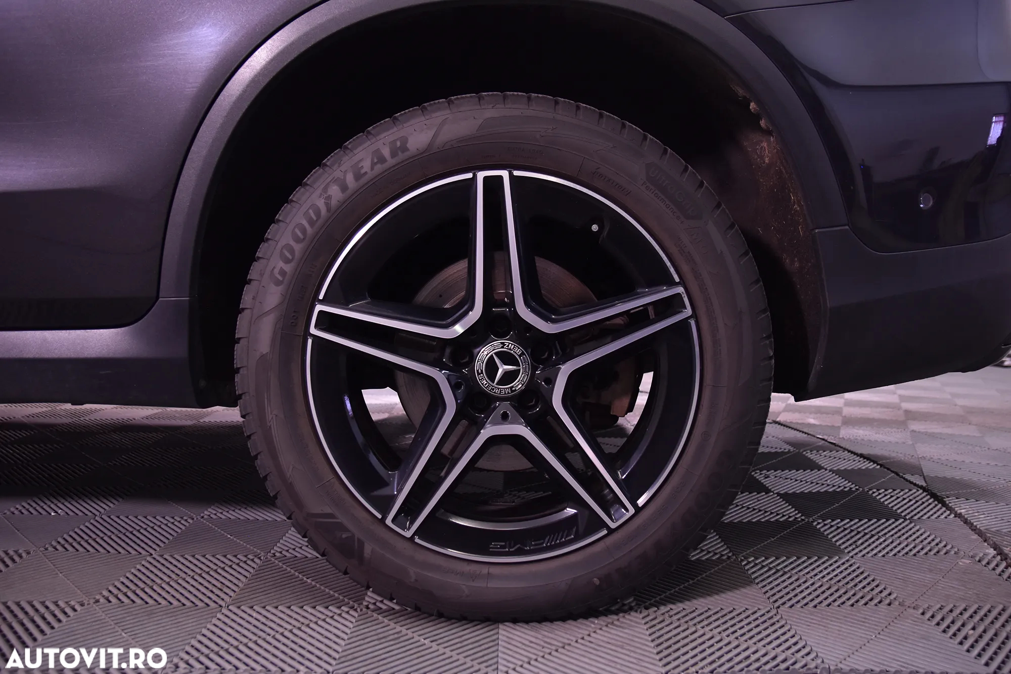 Mercedes-Benz GLC 300 de 4MATIC - 13