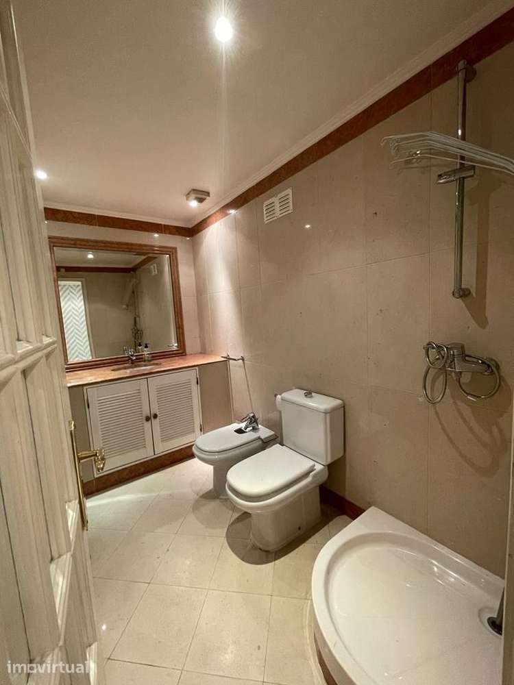 Fantástico apartamento, moderno, em Sto. António de Caparica - Grande imagem: 3/6