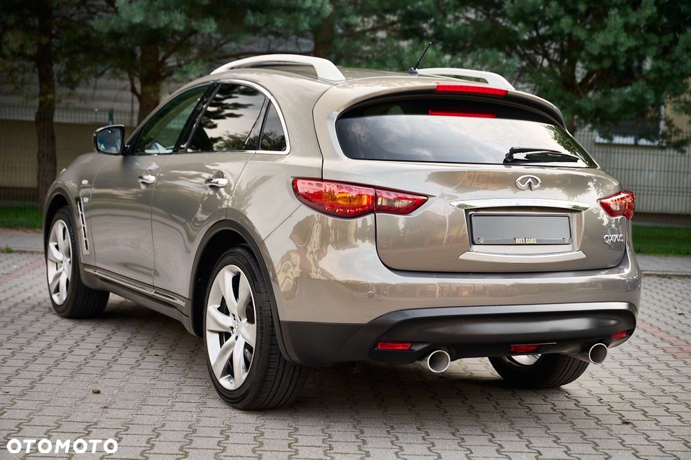 Infiniti QX70 3.0d S - 10
