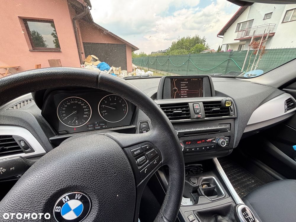 BMW Seria 1 116i - 8