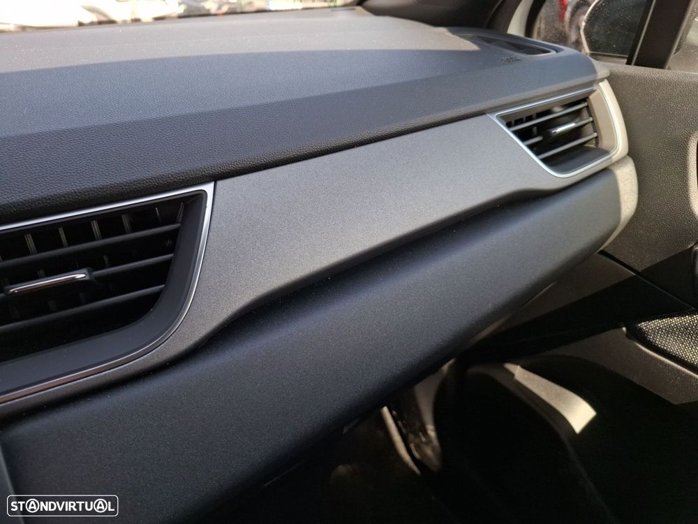 Renault Captur 1.0 TCe Techno Bi-Fuel - 23