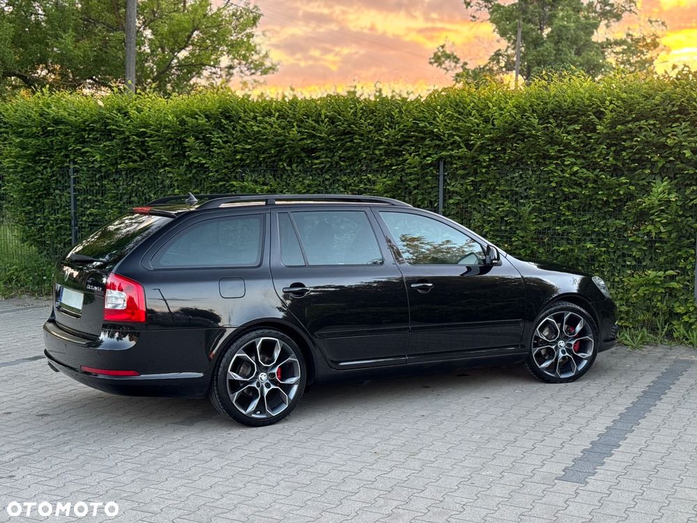 Skoda Octavia 2.0 TDI CR DPF DSG RS - 19