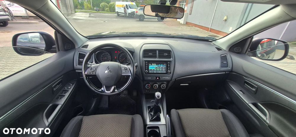 Mitsubishi ASX 2.0 Invite - 11