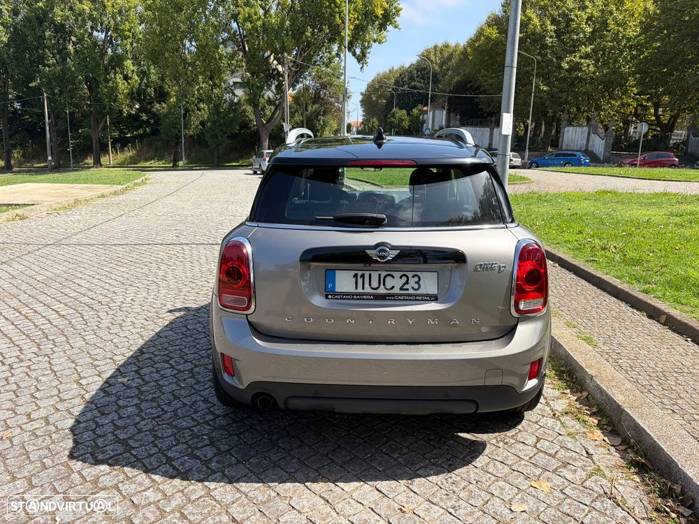 MINI Countryman One D - 4