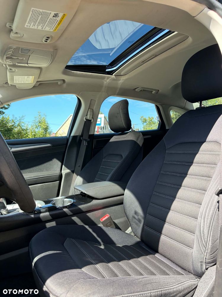 Ford Fusion - 18