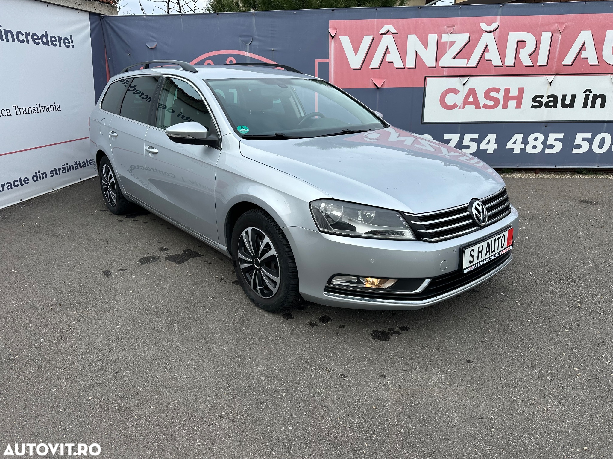 Volkswagen Passat Variant 2.0 TDI BlueMotion Technology DPF Highline - 3