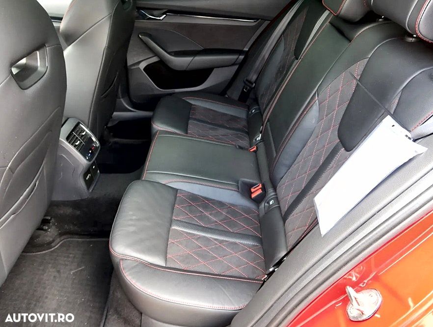 Skoda Octavia 2.0 TDI DSG 4X4 RS Plus - 14