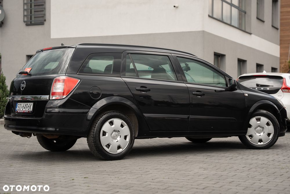Opel Astra 1.7 CDTI Essentia - 13