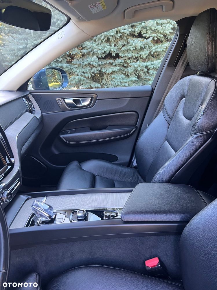 Volvo XC 60 B4 D Inscription - 13