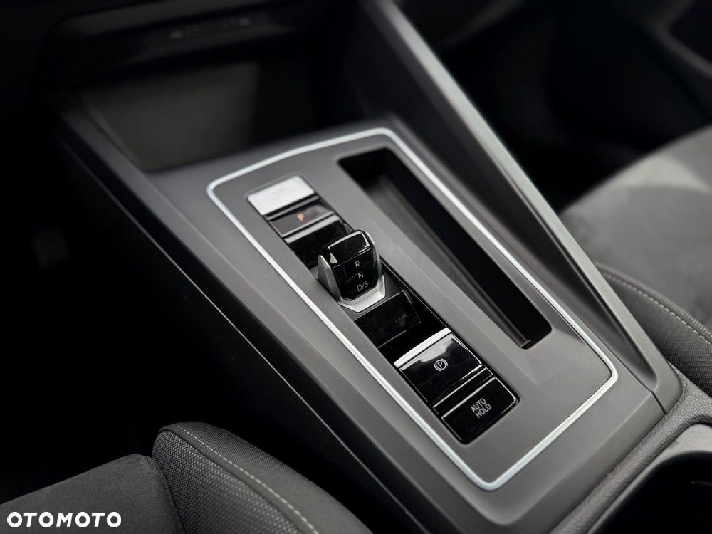 Volkswagen Golf VIII 2.0 TDI Style DSG - 22