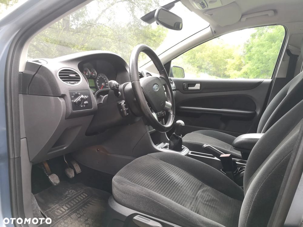 Ford Focus 1.6 TDCi DPF Ghia - 10