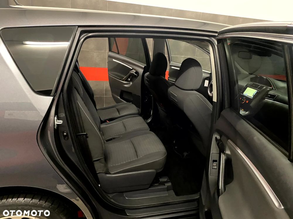Toyota Verso 1.6 Active 7os - 19