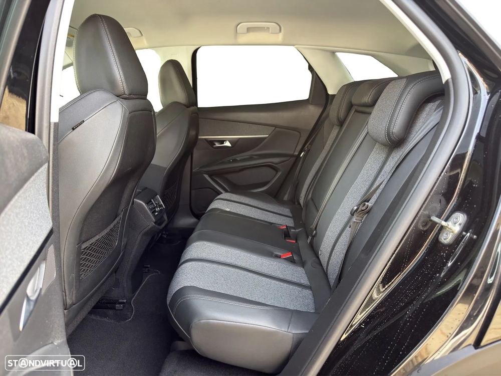 Peugeot 3008 PureTech 130 Stop & Start GPF EAT8 Allure - 13