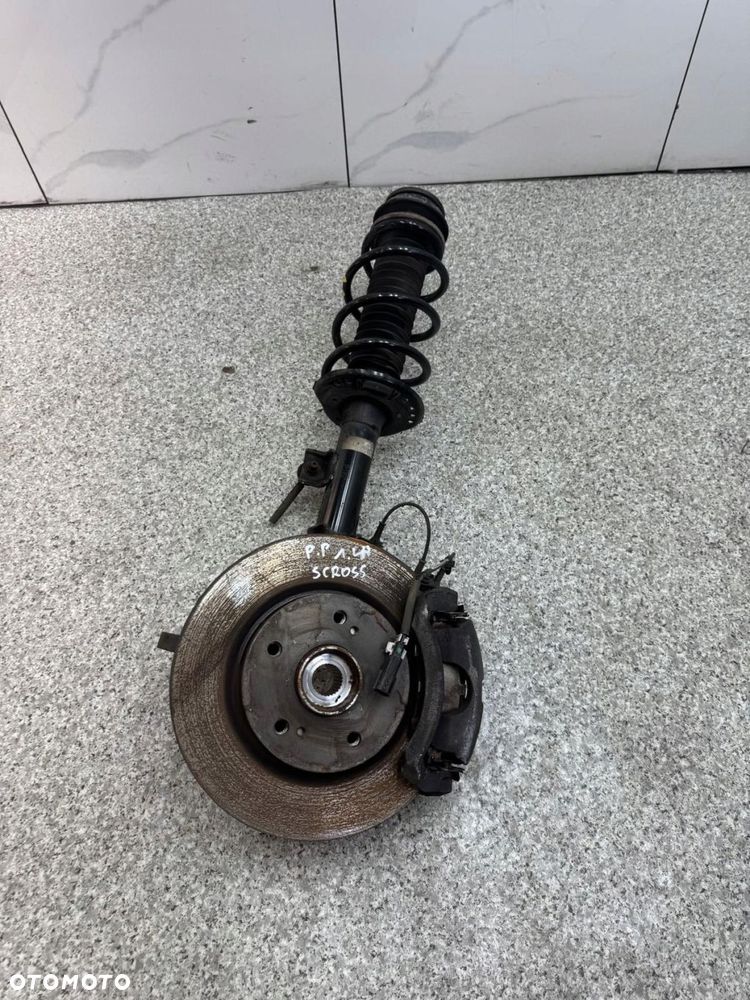 zwrotnica mcpherson prawy przód suzuki s-cross ii 2021- 41601-63t00 1.4 h - 1