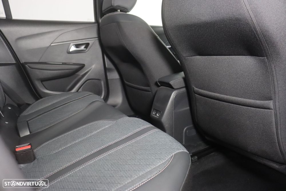 Peugeot 208 1.2 PureTech Allure - 8