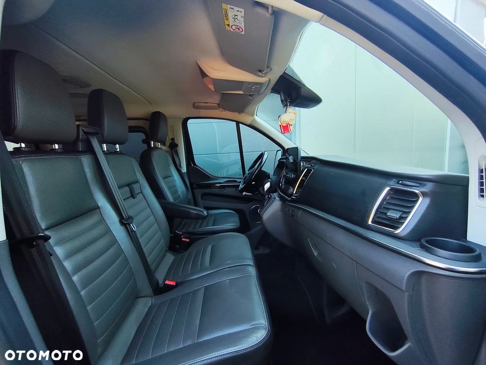 Ford Tourneo Custom 2.0 EcoBlue L1 Titanium SelectShift - 10