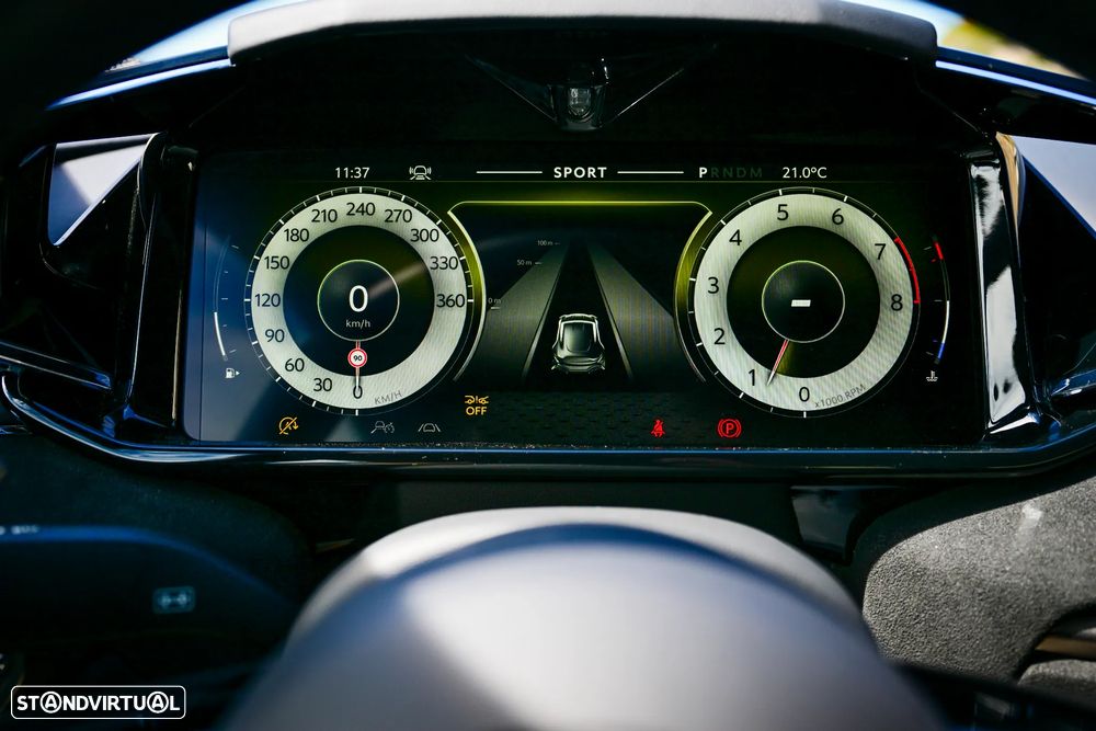 Aston Martin Vantage Coupe V8 - 37