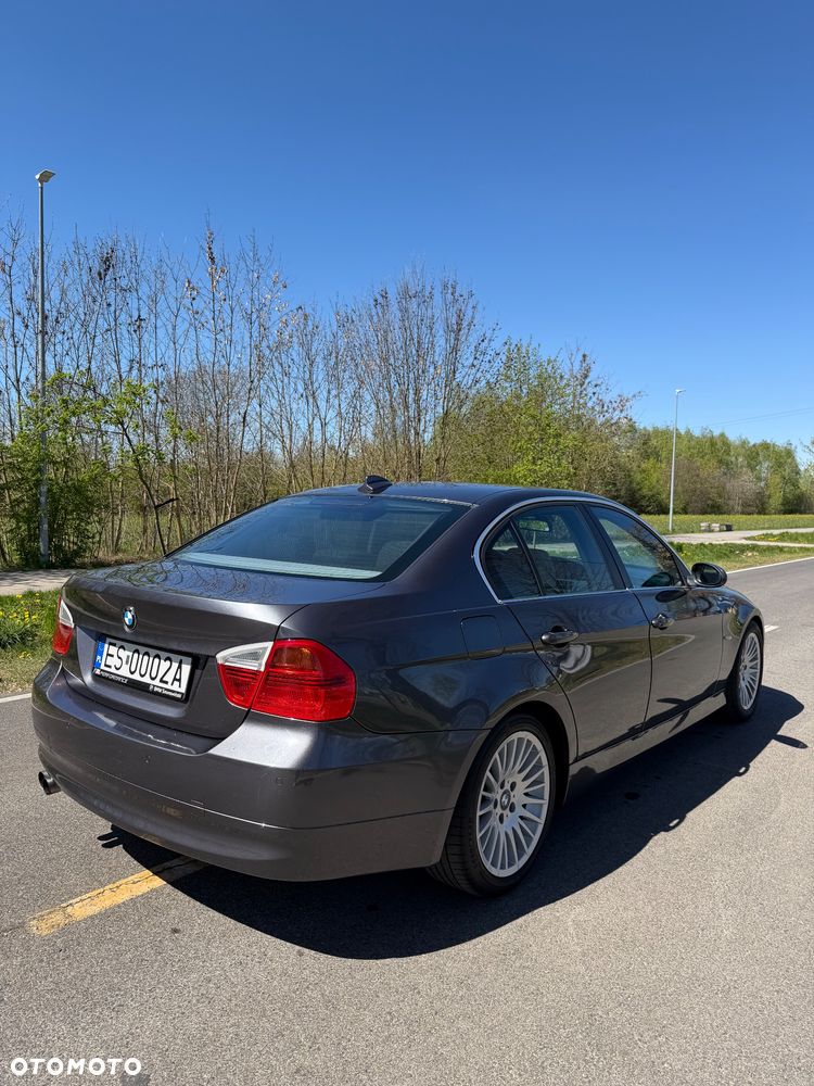 BMW Seria 3 325i - 6
