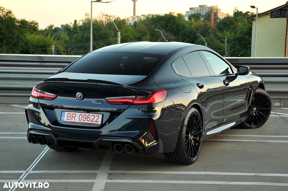BMW M8 Competition - 3