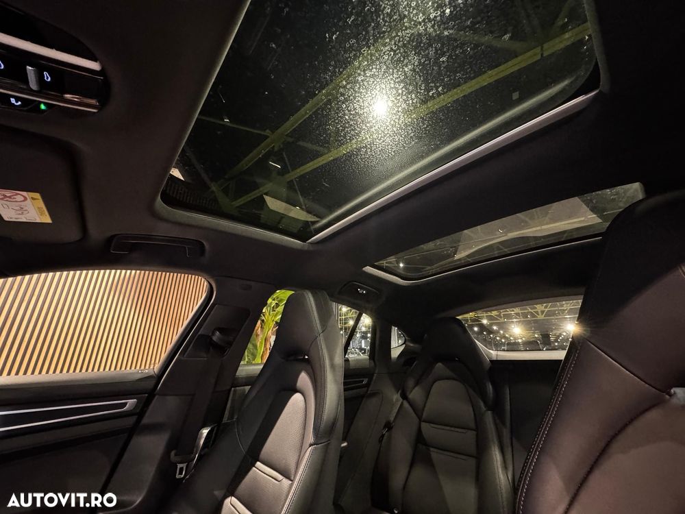 Porsche Panamera 4 - 23