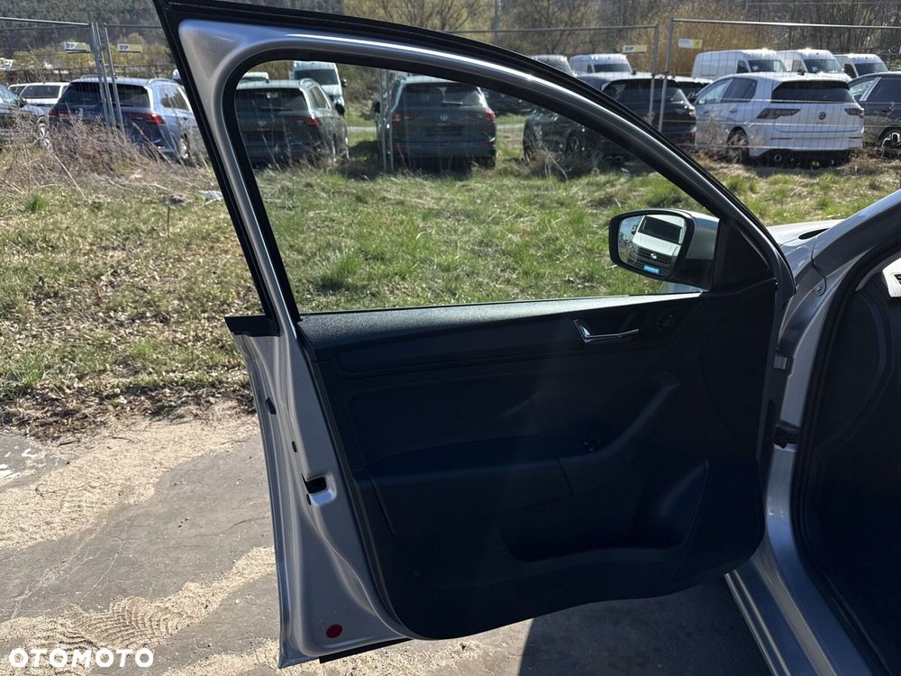 Skoda RAPID 1.4 TDI DPF Ambition - 11