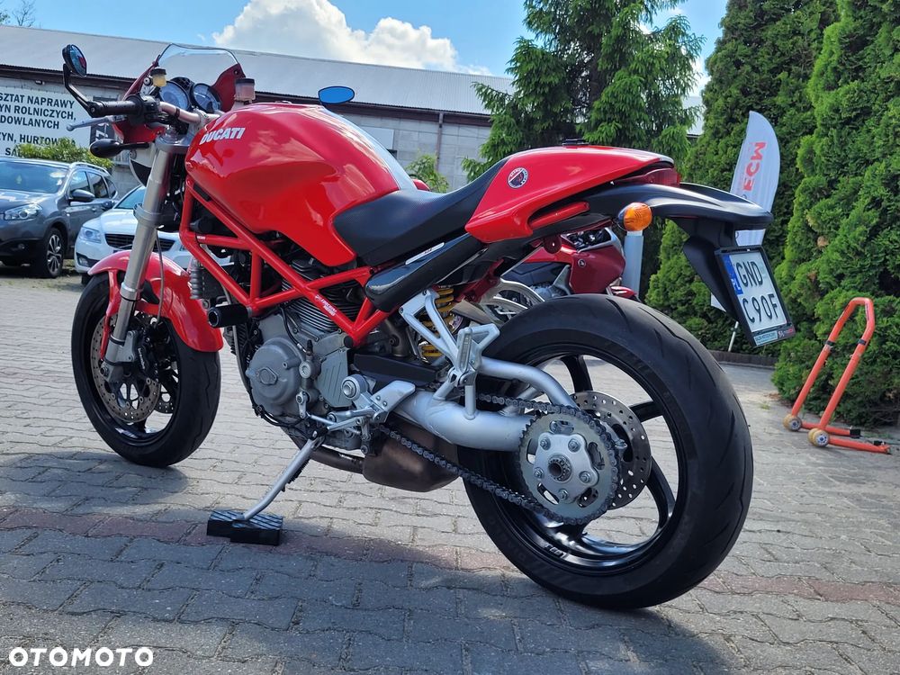 Ducati Monster - 11