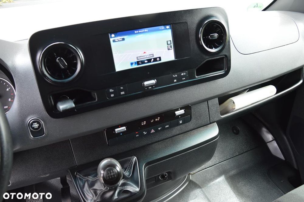 Mercedes-Benz Sprinter - 17