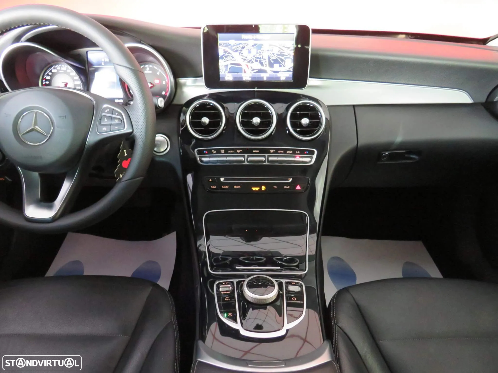 Mercedes-Benz C 220 (BlueTEC) d 7G-TRONIC Exclusive - 27
