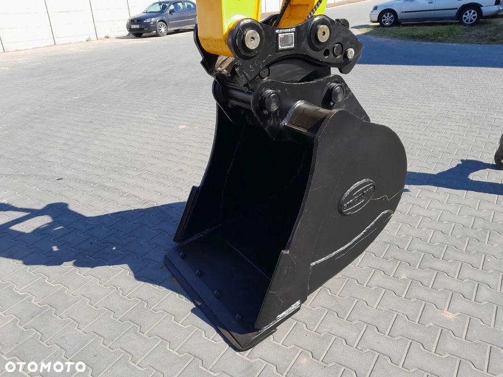 JCB JS 145 W - 24