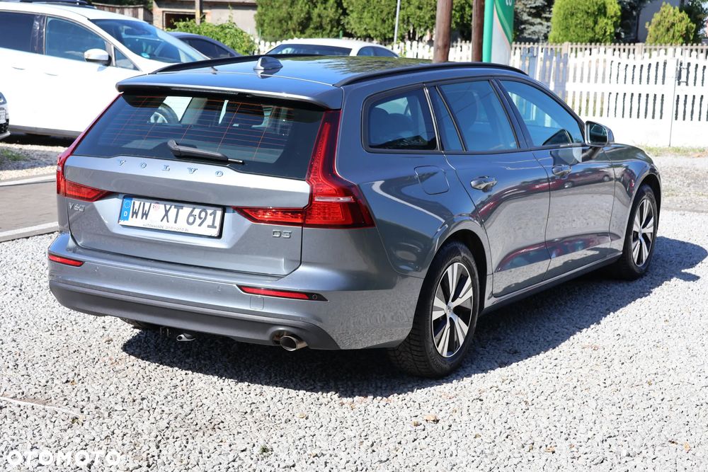 Volvo V60 D3 Momentum Pro - 3