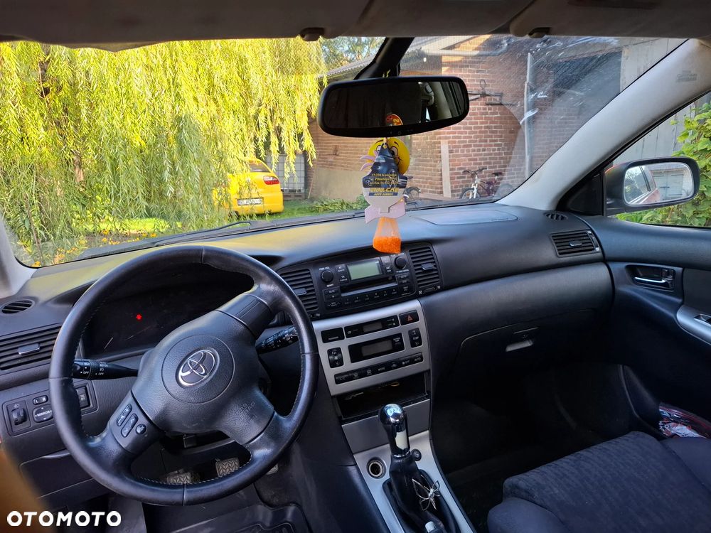 Toyota Corolla - 6
