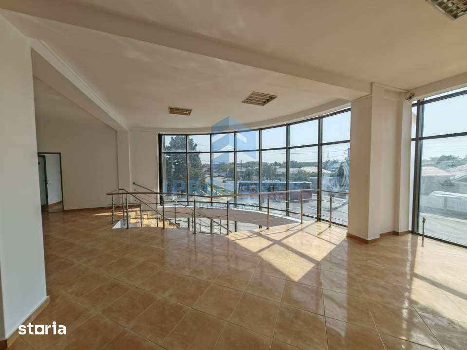Modelu - Calarasi | Spatiu Comercial 125Mp | Etaj 1 | Stradal | Magazi - Imagine principală: 4/19