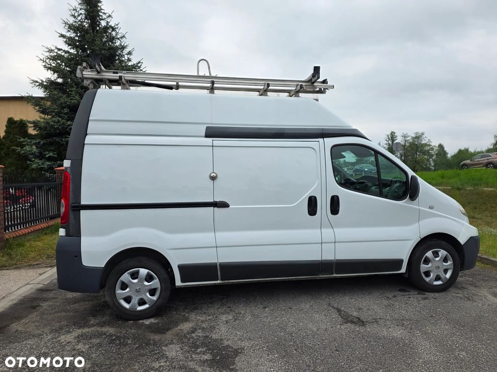 Renault Trafic - 14