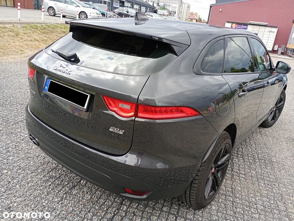 Jaguar F-Pace - 3