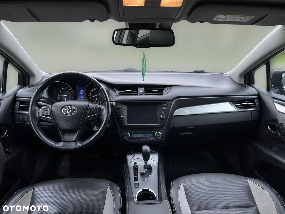 Toyota Avensis 1.8 Premium MS - 4