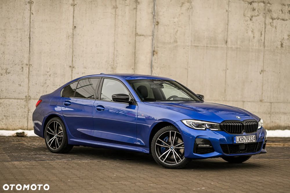 BMW Seria 3 330e M Sport - 4