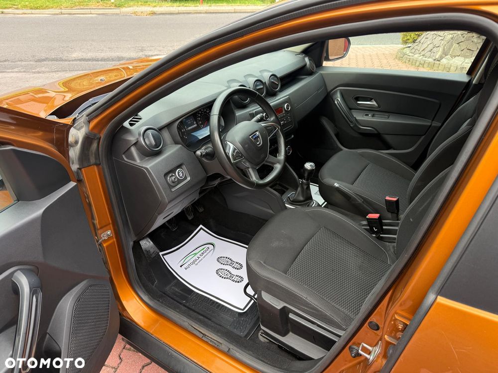 Dacia Duster 1.6 SCe Laureate S&S - 10