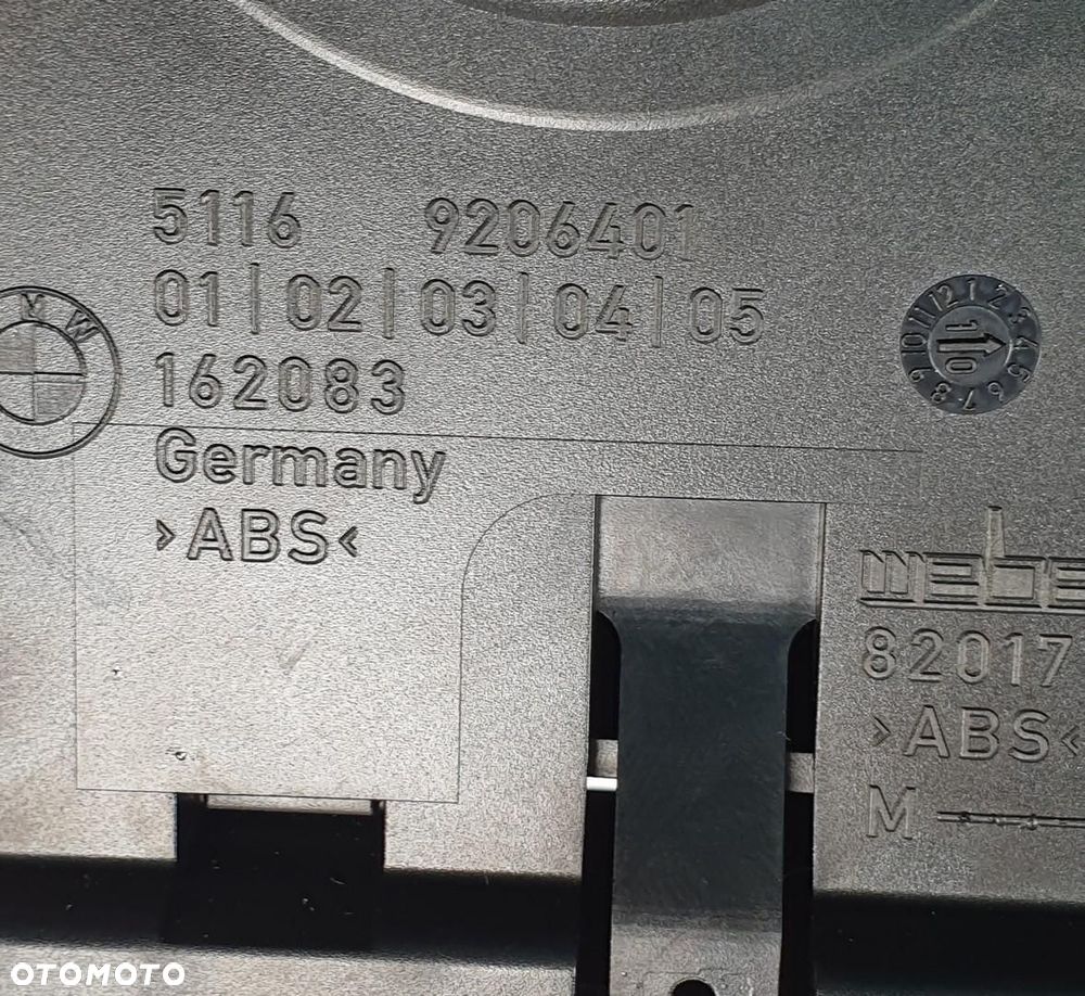 SCHOWEK NA KUBKI CUPHOLDER BMW 5 F10 F11 9206401 - 7