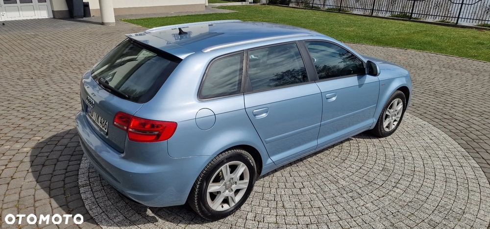 Audi A3 Sportback 2.0 TDI Ambiente - 5